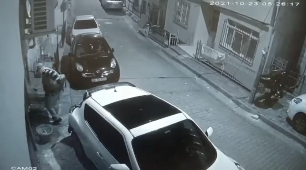 Polis hırsızları yakalamak için 460 aracı tek tek inceledi
