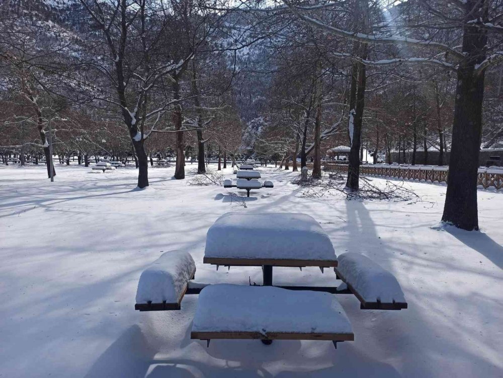 Konya'da kış 130 kilometre sonrası yaz