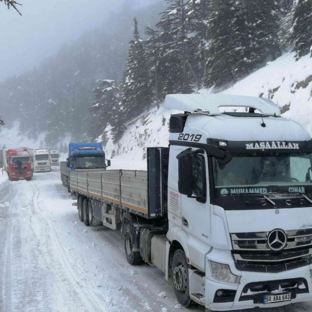 Konya'da kış 130 kilometre sonrası yaz
