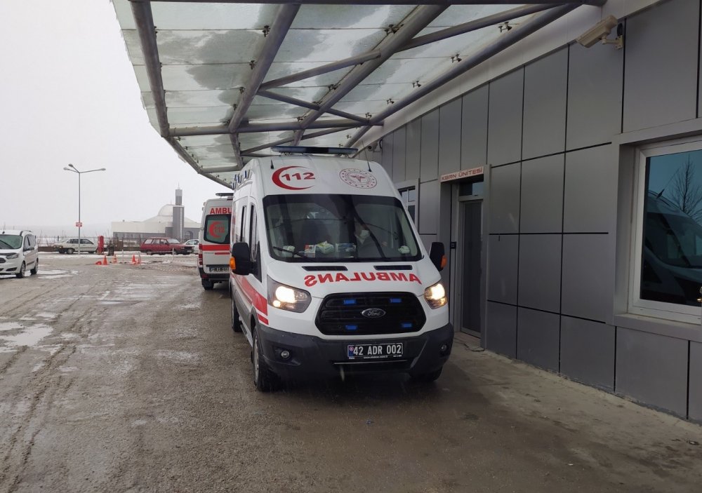 Konya’da dehşete düşüren az ısınma kavgası! 1'i kadın 4 yaralı