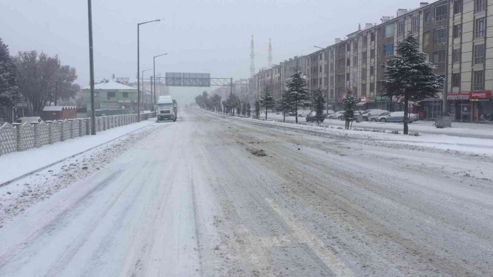 Konya'ya giriş yok! Ankara’dan gelenler Kulu’da bekliyor