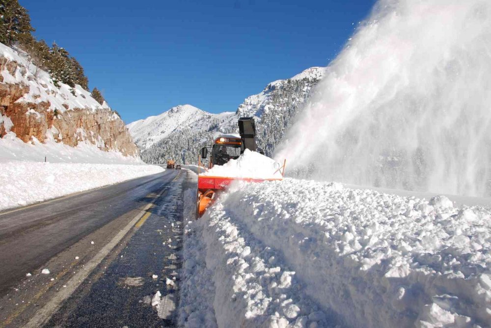 Konya-Antalya yolunda 48 saatlik bekleyiş bitti!