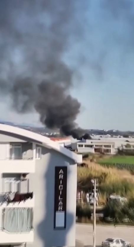 Antalya'da büyük yangın! Gökyüzü simsiyah oldu