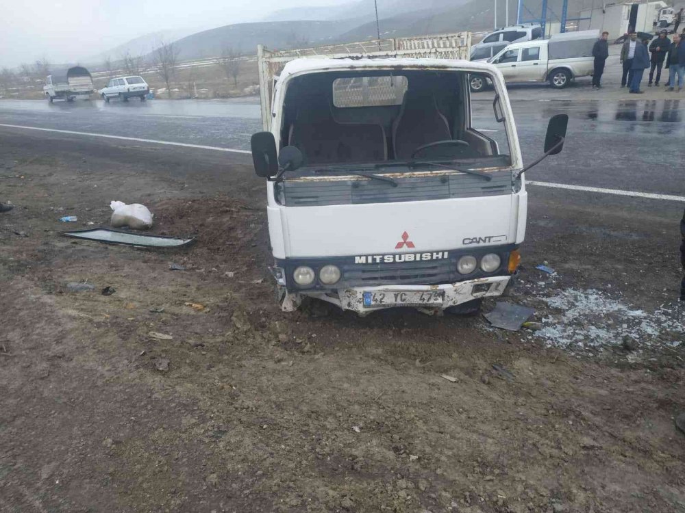 Konya’da kamyonet devrildi! Serengül Erdil öldü 3 kişi yaralandı
