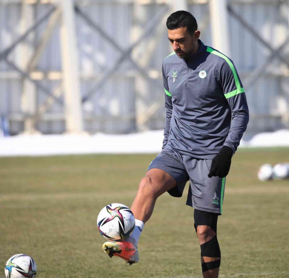 Türkiye Konyaspor Trabzonspor maçını bekliyor