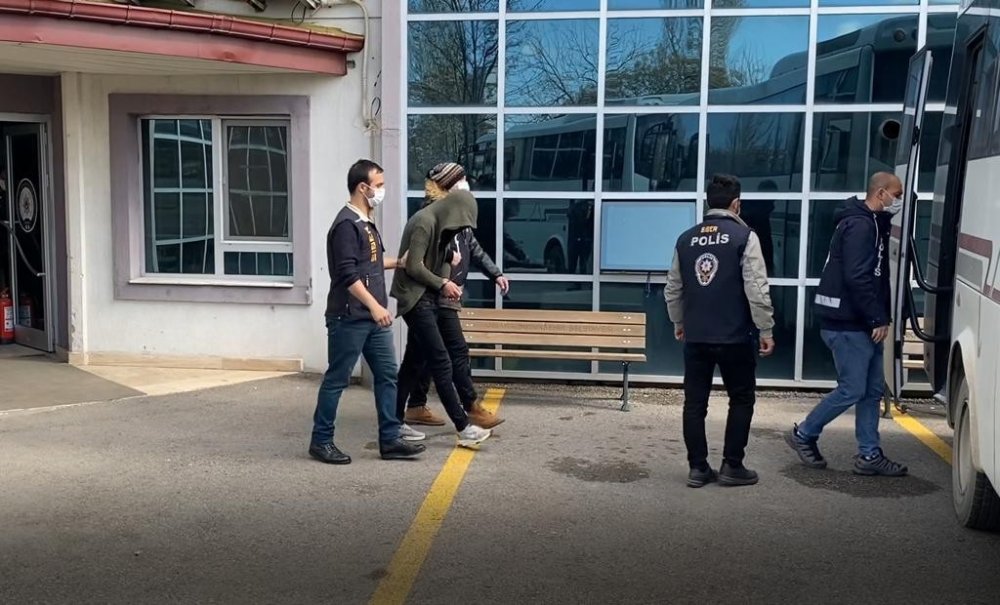 Konya dahil 6 ilde operasyon! Link gönderip dolandıran şebekeye 8 gözaltı daha!