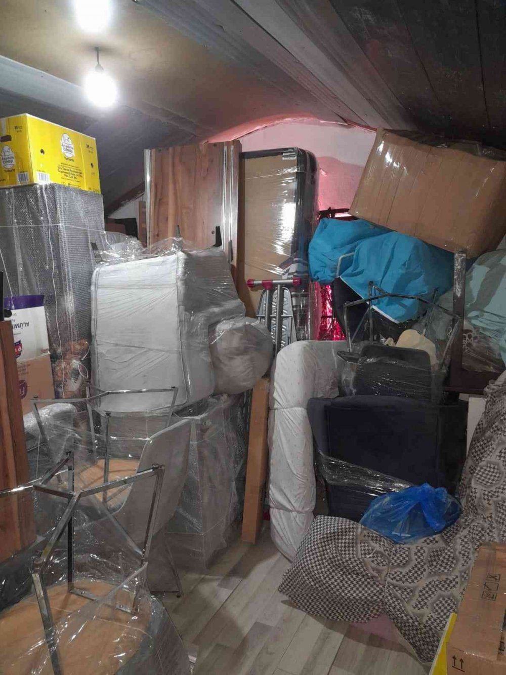 Arkadaşına güvendi 15 gün içinde hem evinden hem eşyalarından oldu! Antalya'da dramatik olay