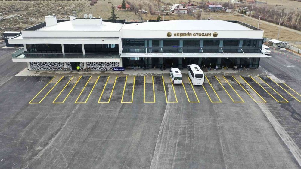 Akşehir'in yeni otogarından ilk otobüs İstanbul'a kalktı