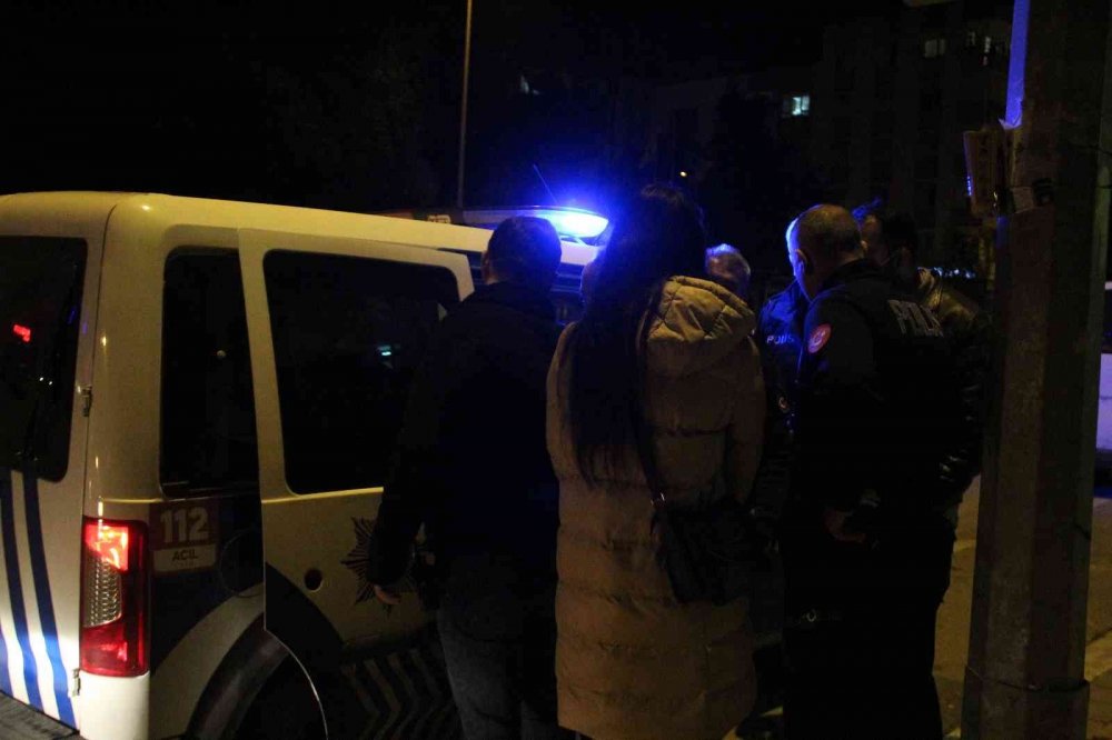 Gençliğin hali vahim! Sevgilisi telefonda engelledi diye soluğu çatıda aldı