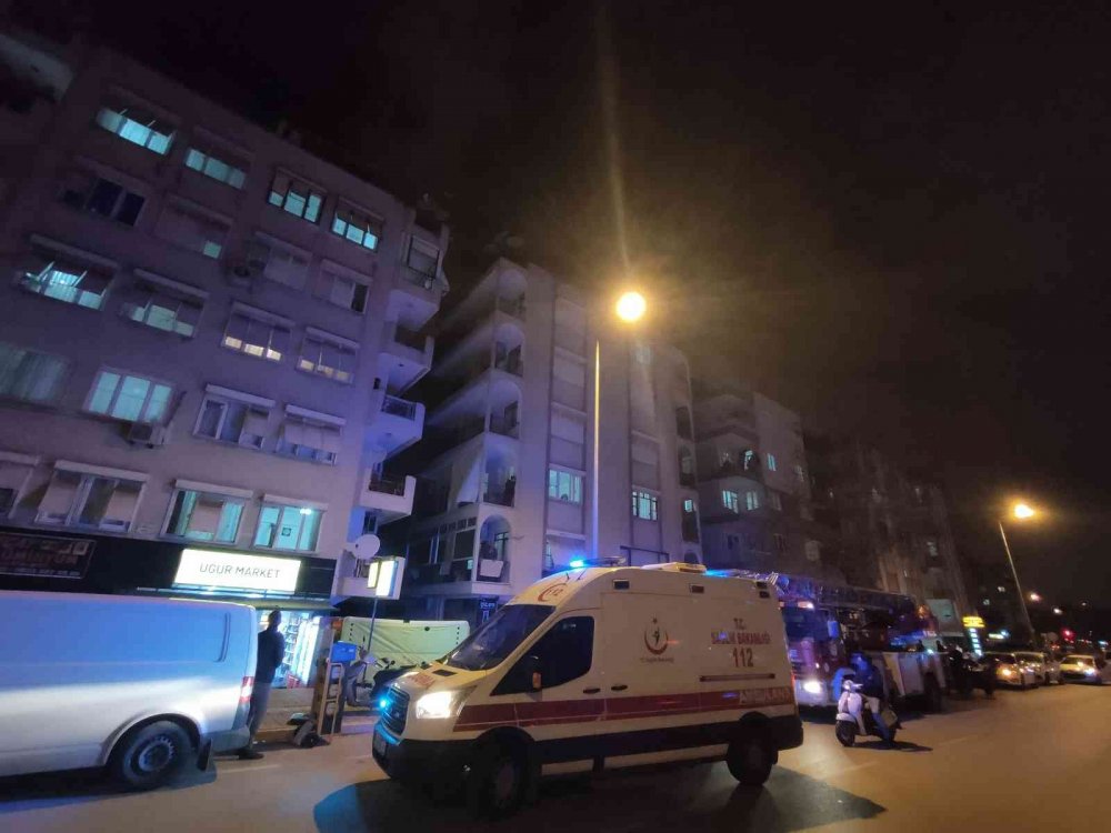 Gençliğin hali vahim! Sevgilisi telefonda engelledi diye soluğu çatıda aldı