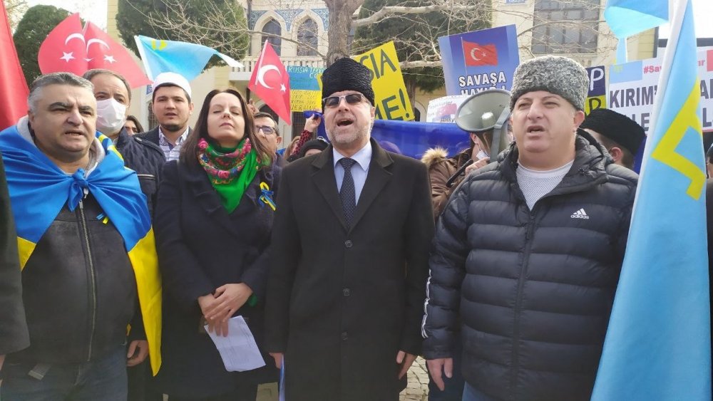 Kırım Türkleri ve Ukraynalılar Konya’da 'savaşa hayır' dedi