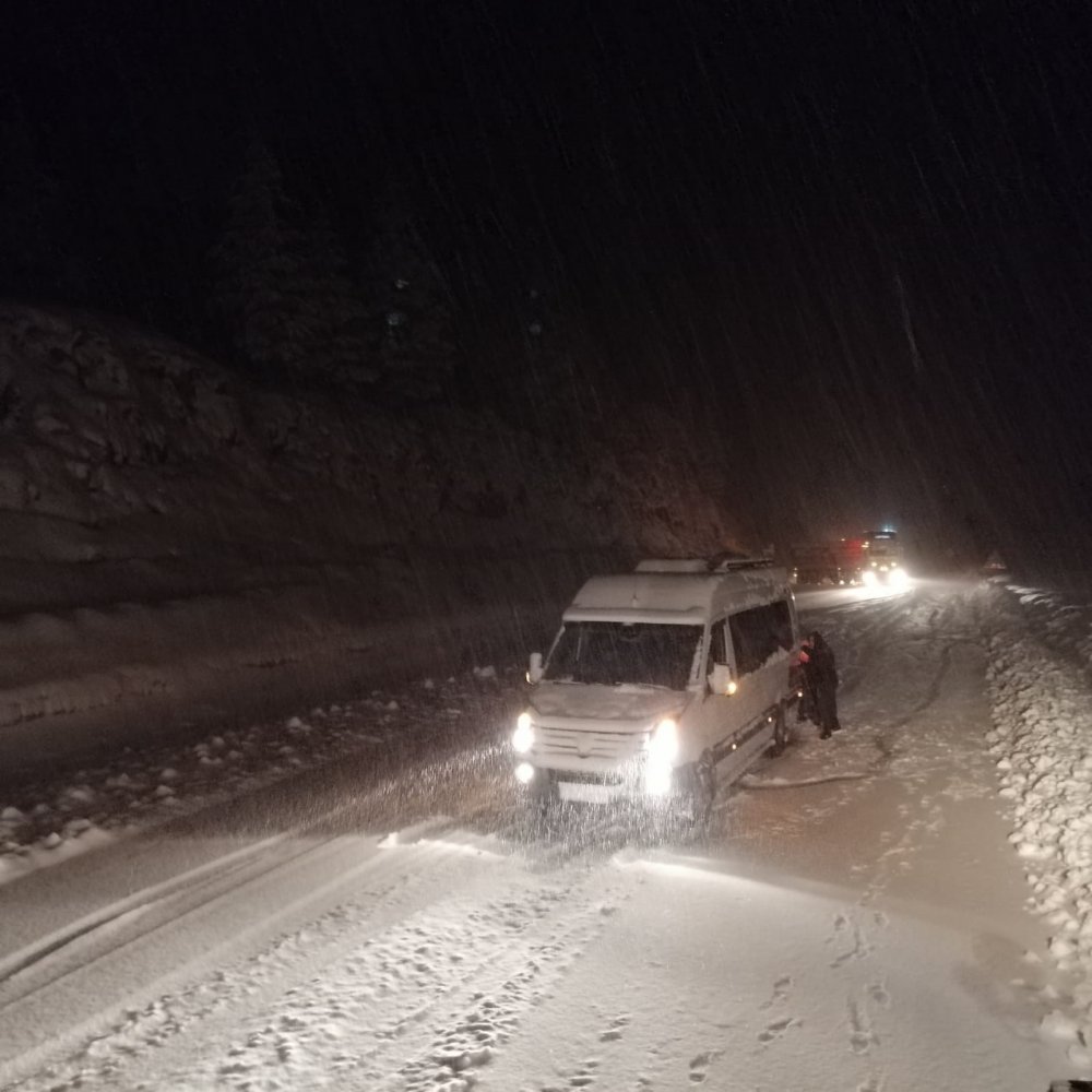 Konya-Antalya yolunda yoğun kar ve tipi! Ulaşımda son durum