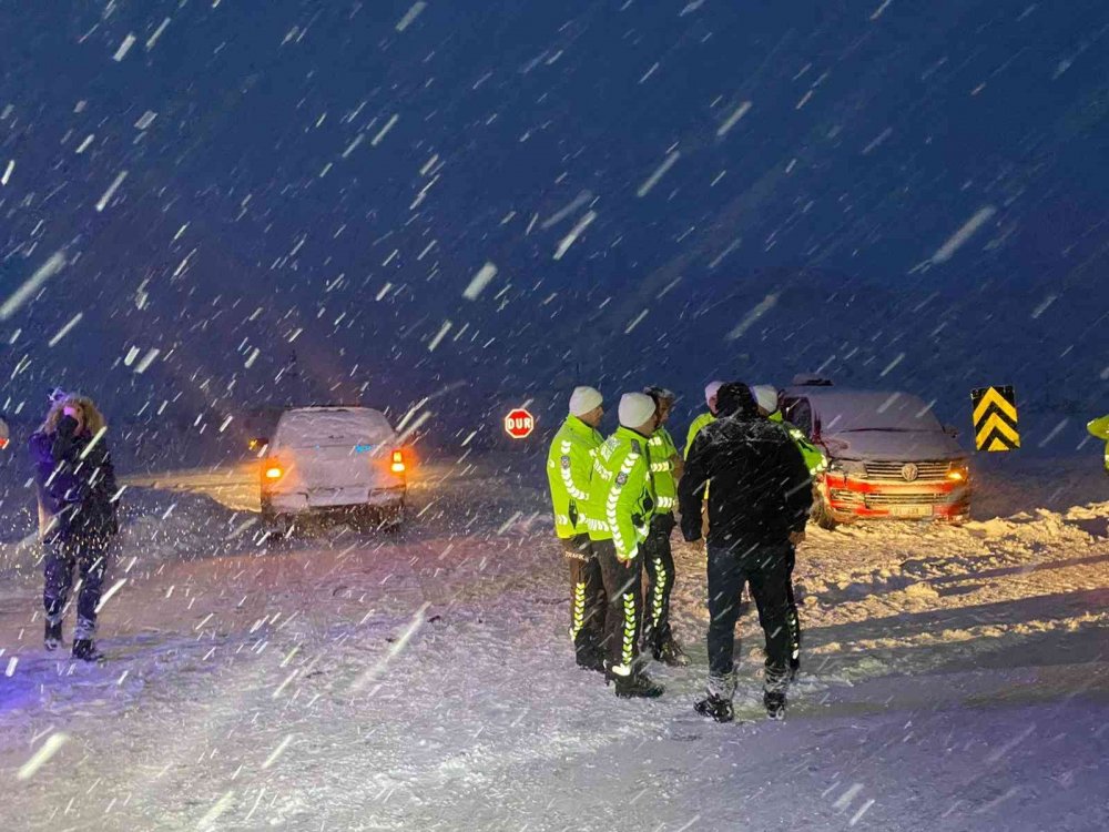 Nevşehir-Niğde yolunda feci kaza! 1 ölü 5 yaralı