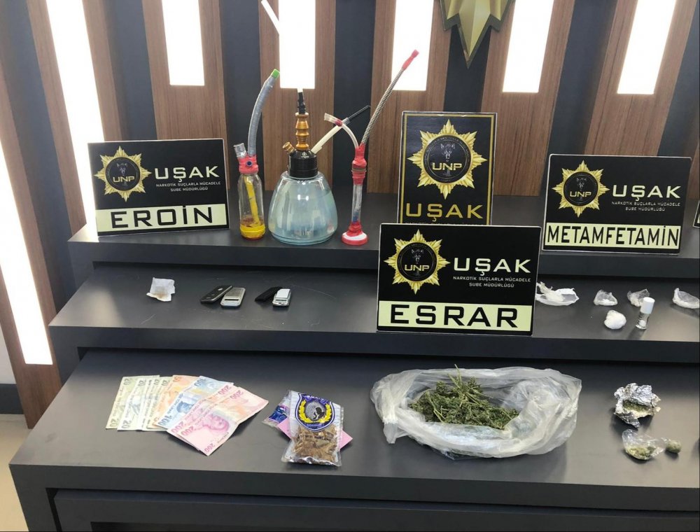 Zehir tacirlerine şafak operasyonu! 5 tutuklama