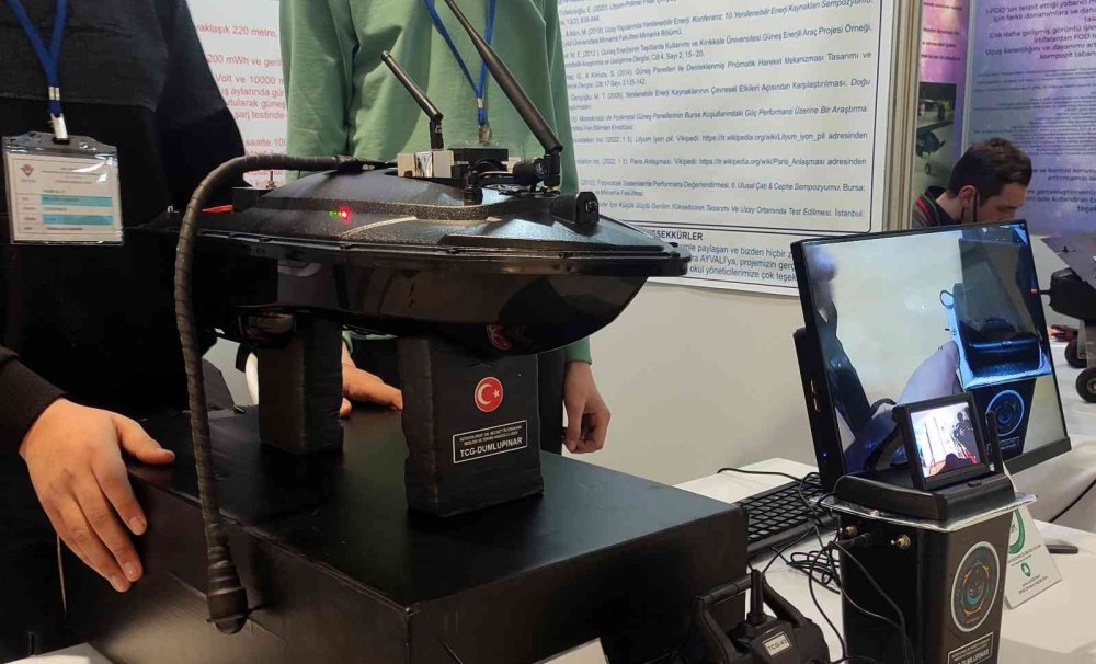 Bursa'da liseli öğrenciler yaptıkları cihazla tarihi bir adım atmış oldular