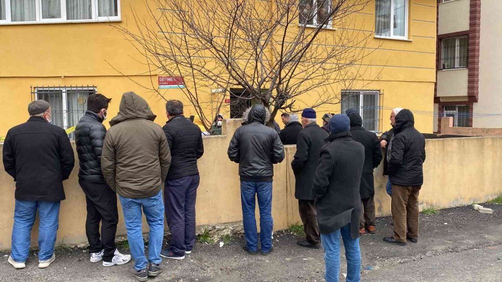 Hasan Tan evlat kurşunuyla öldü! Oğlu cesedinin başında polisi bekledi