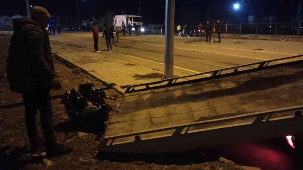 Konya'da trafik kazası! Aracın motoru fırladı