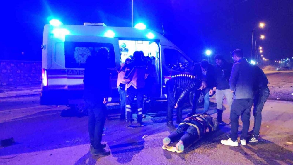 Konya'da trafik kazası! Aracın motoru fırladı