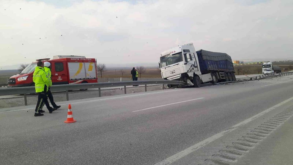 Ankara-Konya yolunda faciadan dönüldü! 1 yaralı