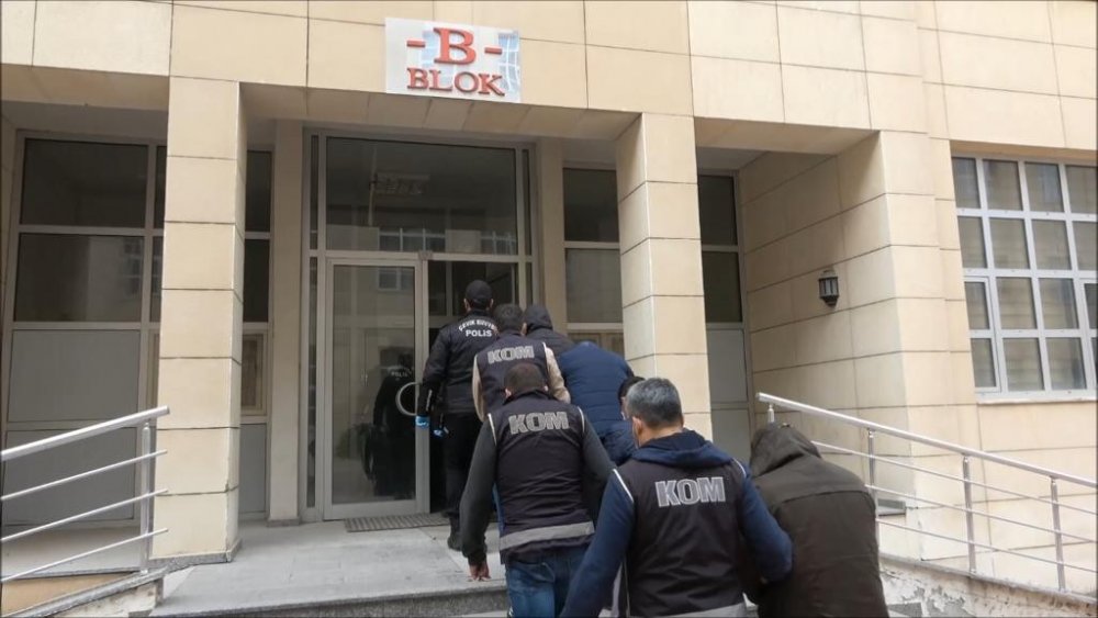 Konya merkezli 9 ilde FETÖ'nün mahrem TSK yapılanmasına operasyon!