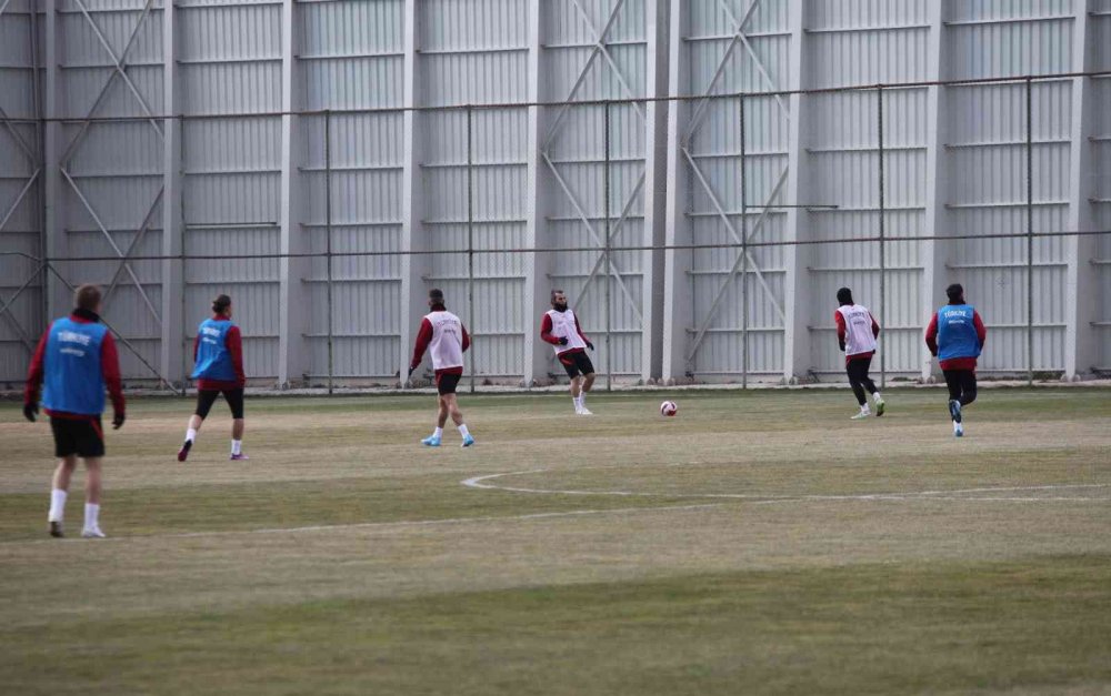 A Milli Takım İtalya maçına Konya'da hazırlanıyor