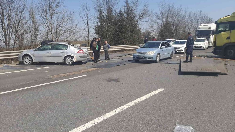 TEM Otoyolu'nda zincirleme kaza!