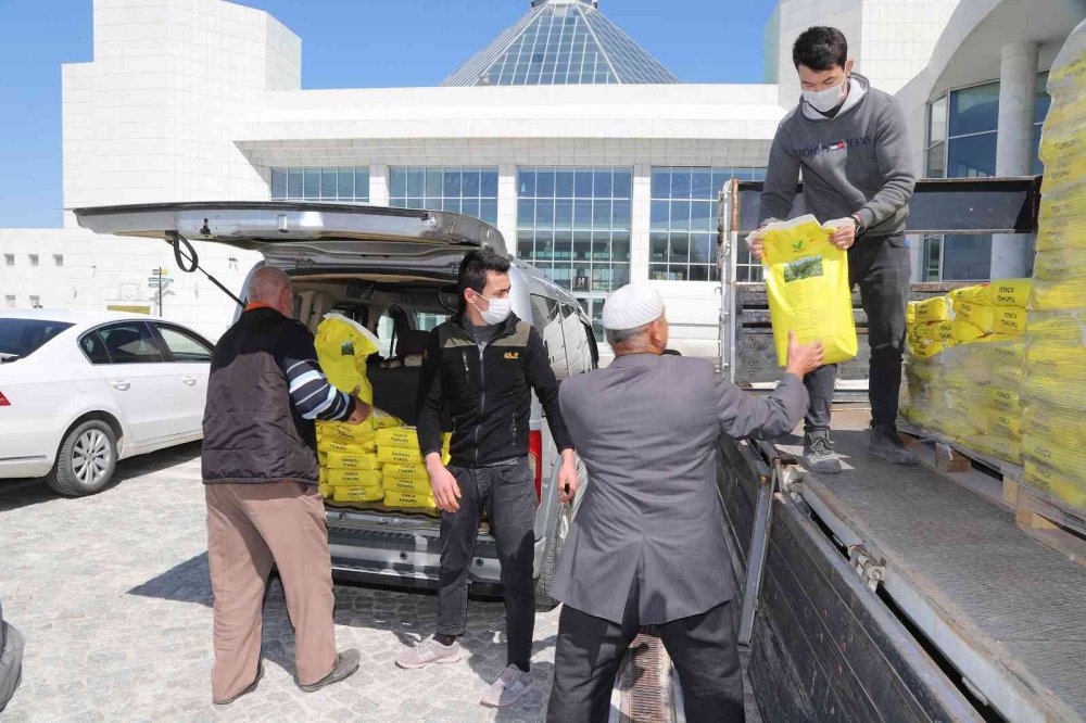 Konya'da üretim seferberliği sürüyor! Başkan Altay geleneği sürdürdü