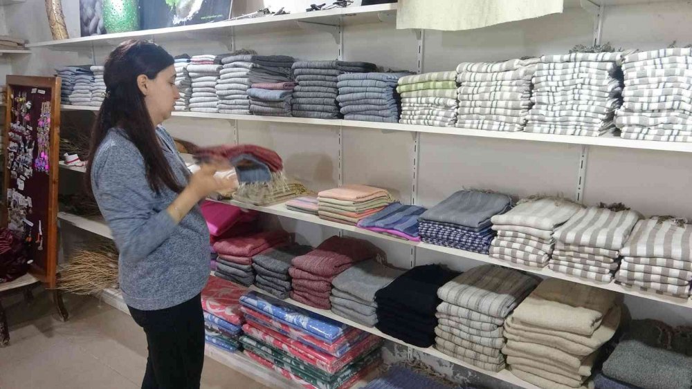 Nesli tükenmekte olan "Hatay sarısı" emin ellerde