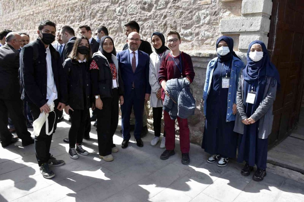 Liseli gençler için düzenlenen 'Projem KOP İle Hayat Buluyor' yarışmasının tanıtımı Konya'da yapıldı