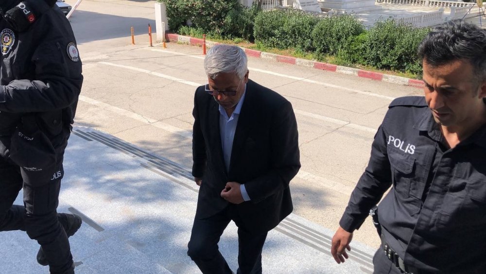 Adana'da 2 askerin şehit olduğu kazada gözaltına alınan sürücü tutuklandı