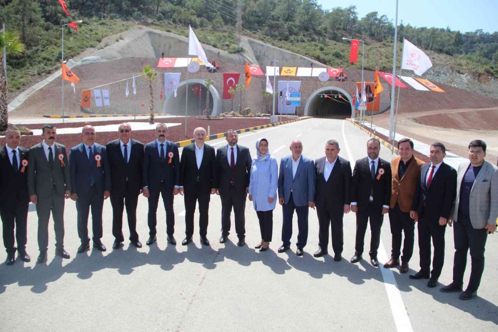 Cumhurbaşkanı Erdoğan: Türkiye siyasi olarak yakın tarihinin en itibarlı konumundadır