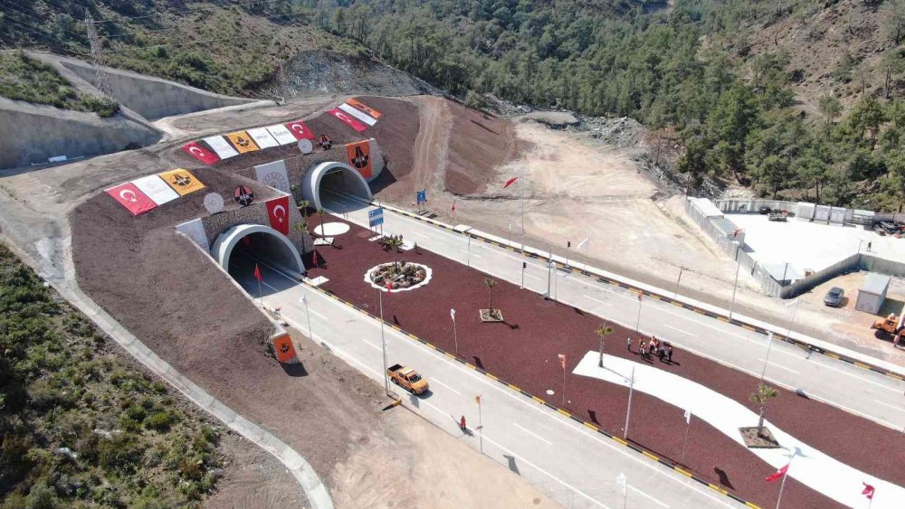 Cumhurbaşkanı Erdoğan: Türkiye siyasi olarak yakın tarihinin en itibarlı konumundadır