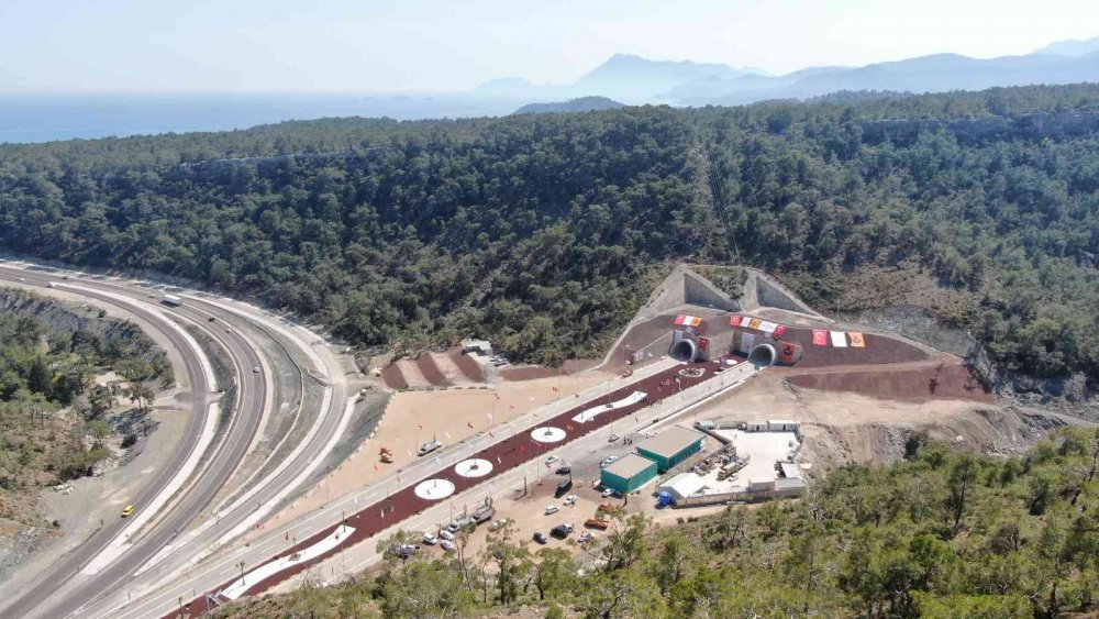 Cumhurbaşkanı Erdoğan: Türkiye siyasi olarak yakın tarihinin en itibarlı konumundadır