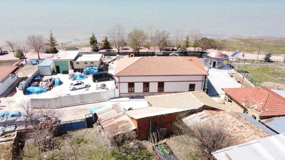 Konya Hüyük'te restorasyonu tamamlanan tarihi Tolca Şeyh Şehabettin Cami yeniden ibadete açıldı