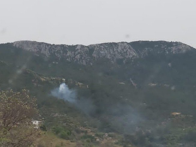 Anamur'da orman yangını! Duyarlı vatandaşların desteğiyle büyümeden söndürüldü