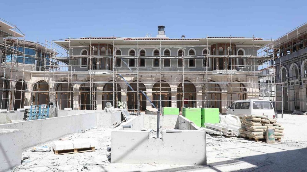 Konya'nın en kıymetli bölgesinde dönüşüm çalışmaları sona yaklaştı