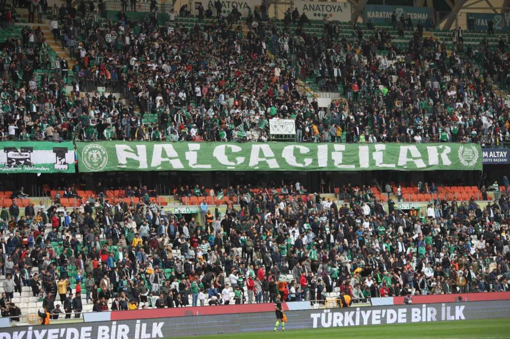 Konyaspor ikinciliği bırakmak istemiyor