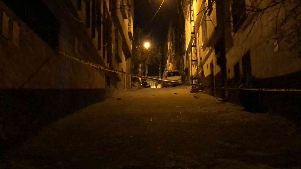 Evinin önünde çay içiyordu! Mermilerin hedefi olan Fatma Küçük can verdi