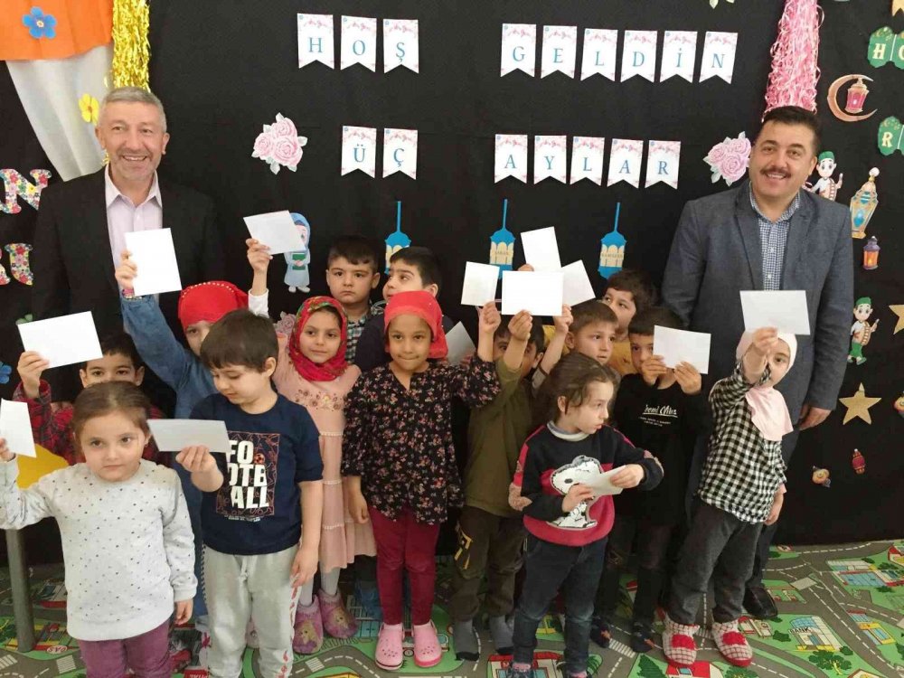 Konya Kulu’da tekne orucu tutan 4-6 yaş çocuklara ödül