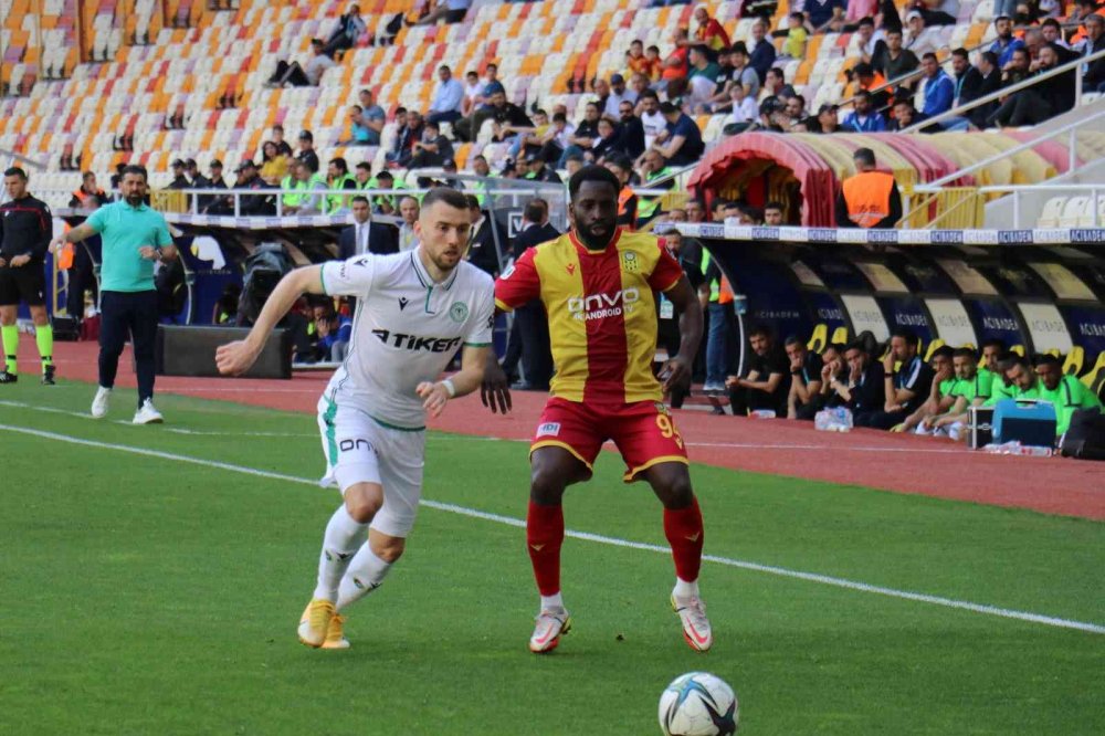 Konyaspor lig ikinciliği yarışına devam! Malatya'dan da puanla dönüyor