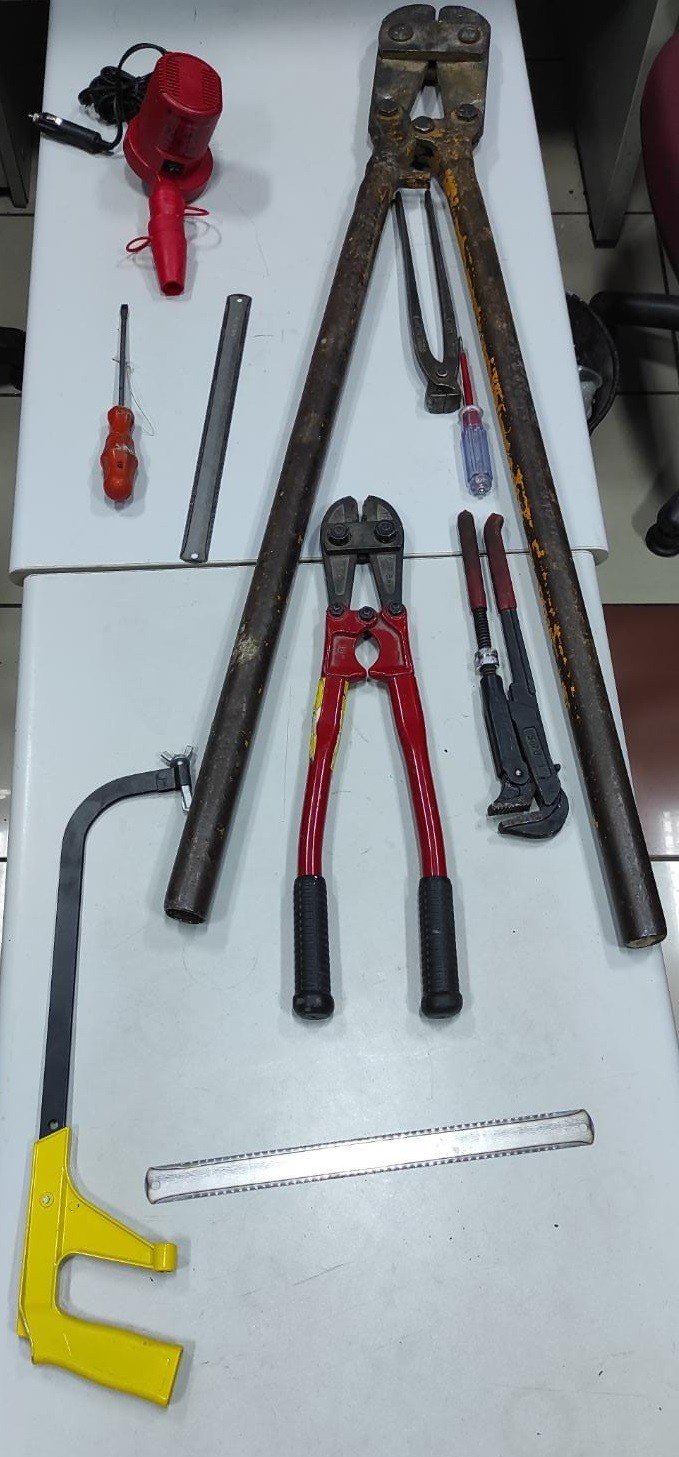 Konya'da sözleşmeyle aldıkları aracın plakasını değiştirip hırsızlık yaparken yakalandılar