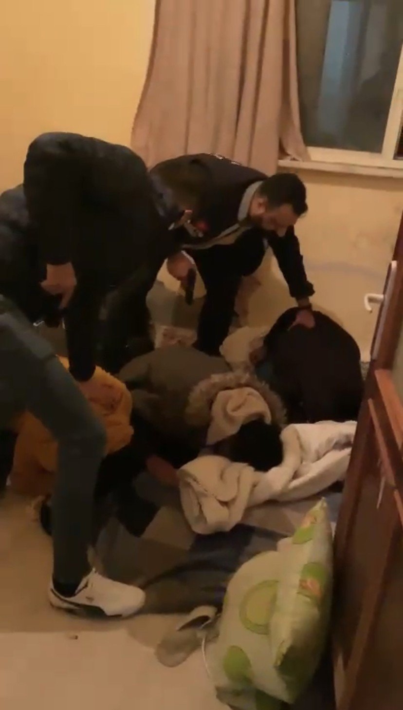 İstanbul’da film gibi rehine kurtarma operasyonu: Pakistan'dan gelip Nepalli vatandaşları kaçırdılar