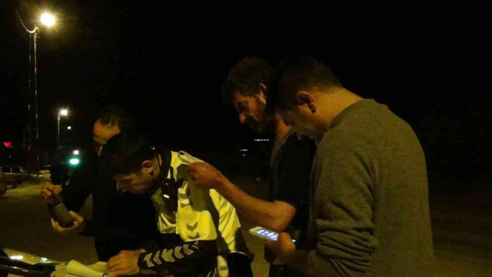 Polis ne yapsın! Alkollü sürücüler Ramazan gecesinde pes dedirtti