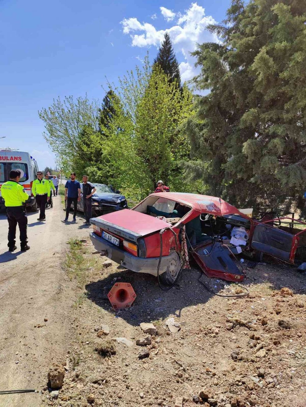 Denizli'nin sabıkalı kavşağında yine kaza, yine vatandaş isyanı
