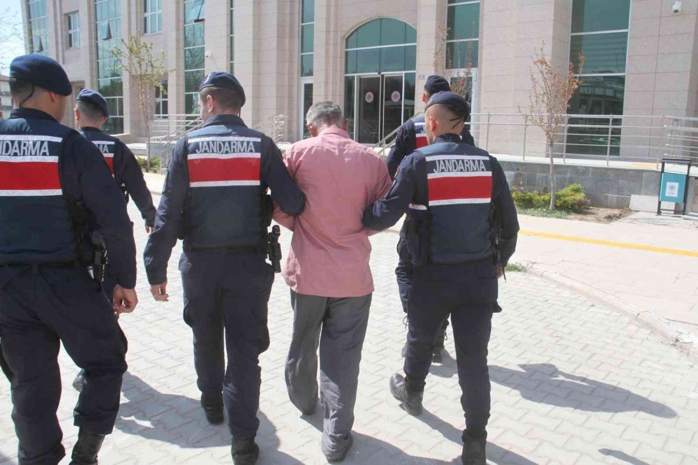 Konya Hüyük'te kablo hırsızları yakalanarak adalete teslim edildi, 1'i tutuklu diğeri serbest