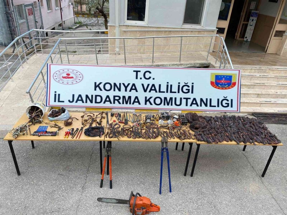 Konya Hüyük'te kablo hırsızları yakalanarak adalete teslim edildi, 1'i tutuklu diğeri serbest