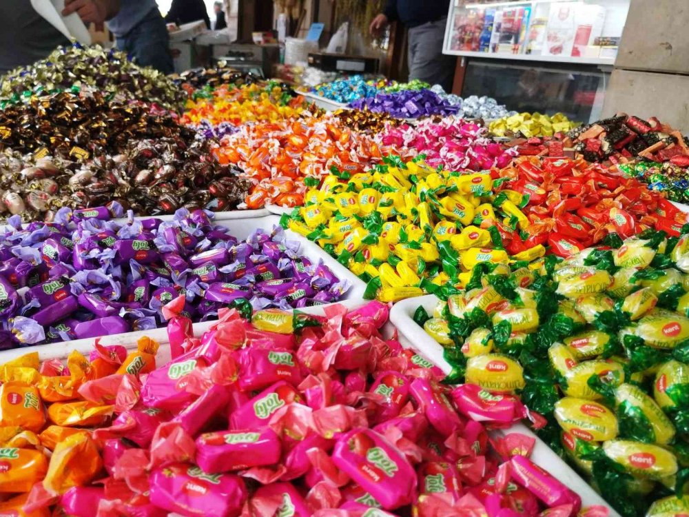 Konya’da özlenen bayram telaşı! Alışverişi son güne bırakanlar dikkat yoğunluk var