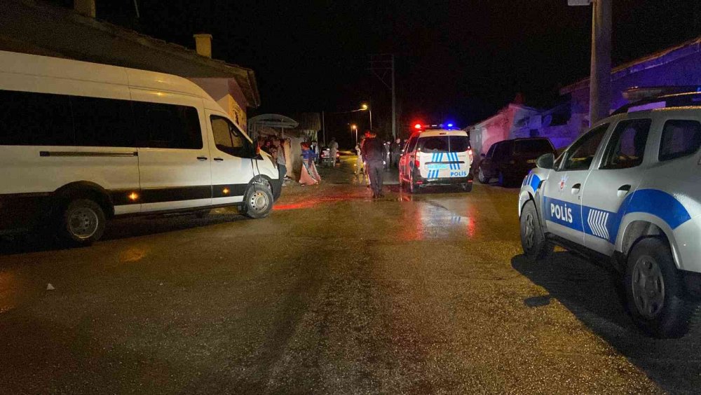 Konya'da olaylı gece! Ekipler 2 kadını yaralayıp polise silah doğrultan saldırganın peşinde