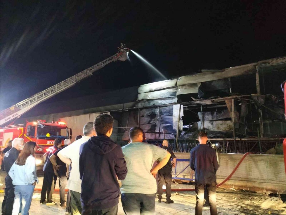 Konya'da fabrikanın alkol tankını ateşe veren kundakçı saniye saniye görüntülendi