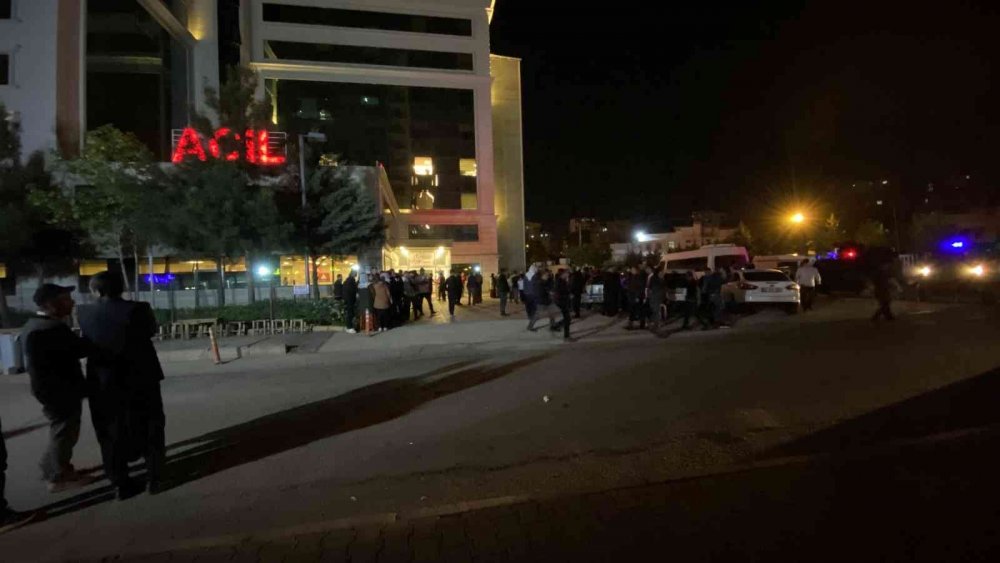 Yaylım ateşine tutulan otomobilde can pazarı! Aynı aileden 3 ölü 2 ağır yaralı